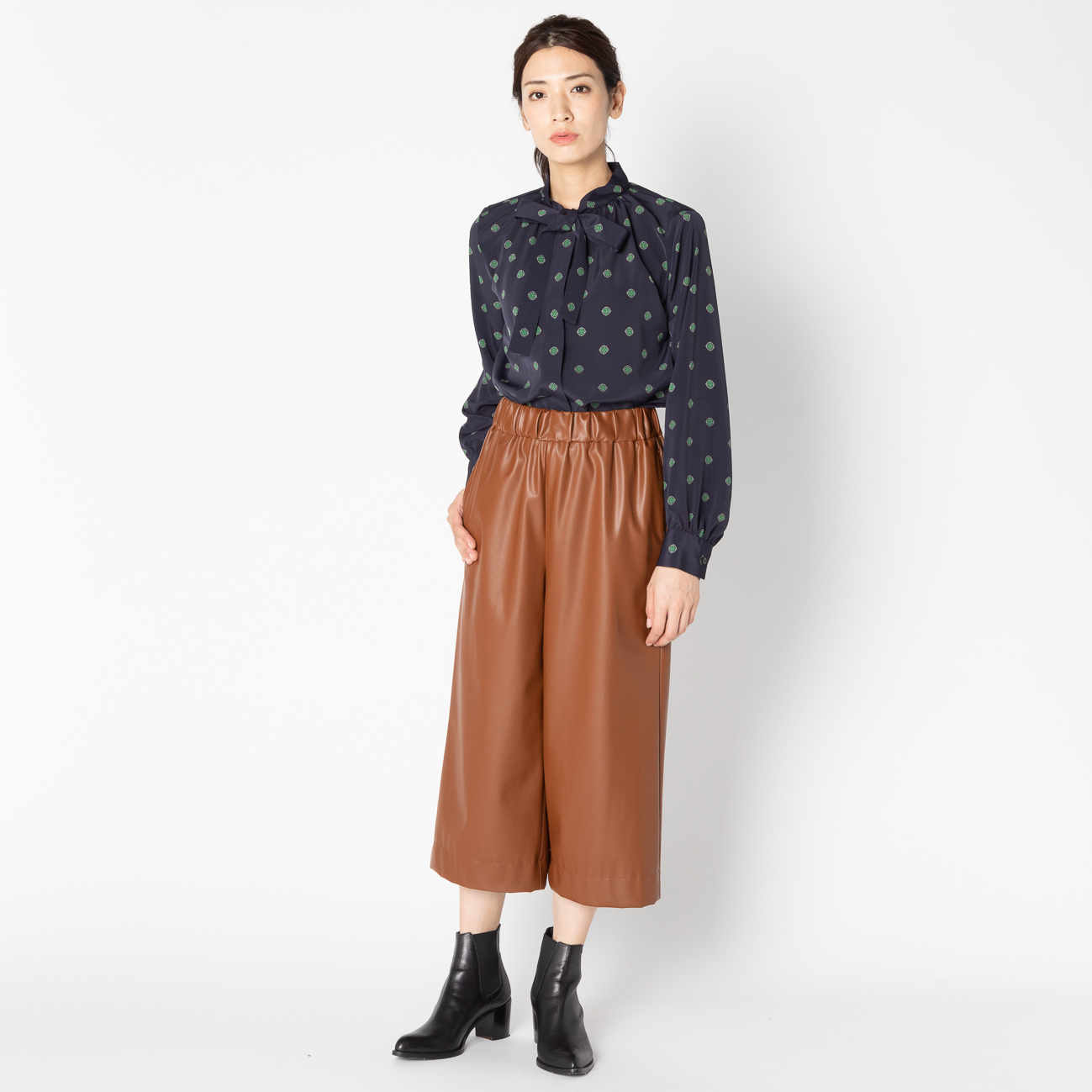 ロイヤルレザー ガウチョパンツ Heliopole Heliopole エリオポール