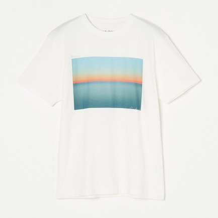 GRAPHIC TEE1