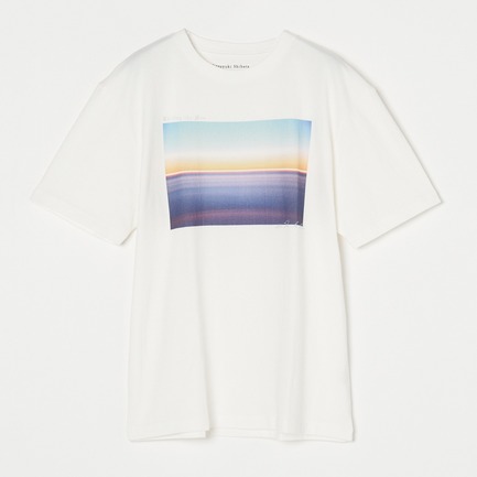 GRAPHIC TEE1