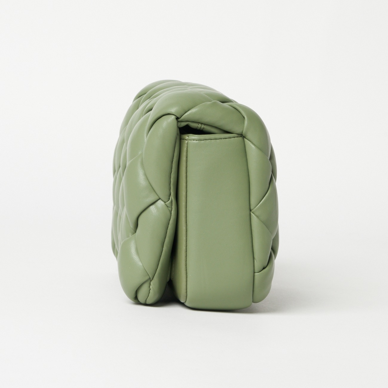 【国内即発送】JW PEIジェイダブリューペイMaze ショルダーBAG☆ JW PEI MAZE BAG(ジェイダブリューペイ) - 海外通販のBUYMA