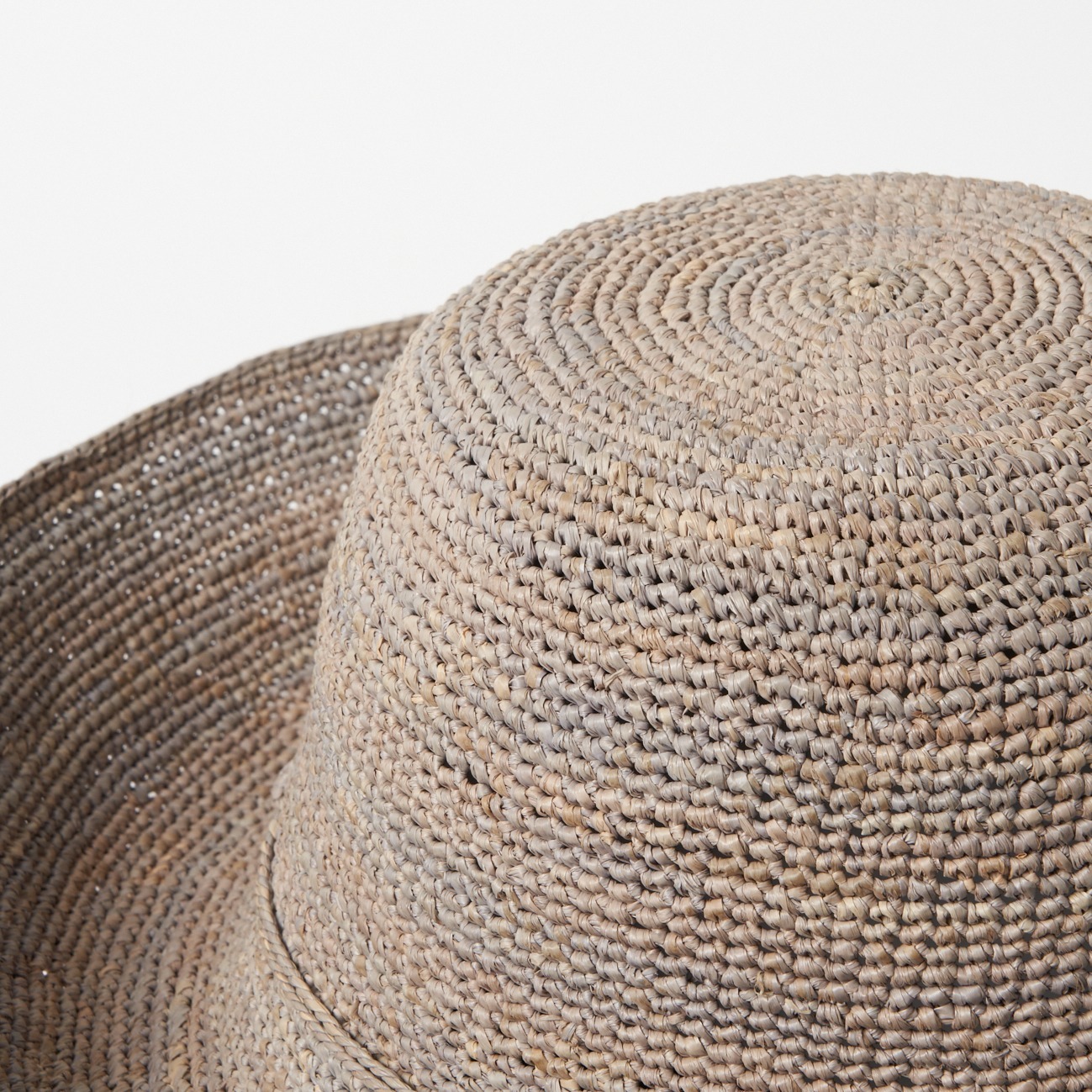 PROVENCE 12 Iconic Rollable Raffia Crochet｜HELEN KAMINSKI