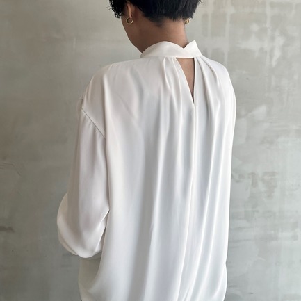 MATTE SATIN TUCK BLOUSE 詳細画像 ホワイト 11