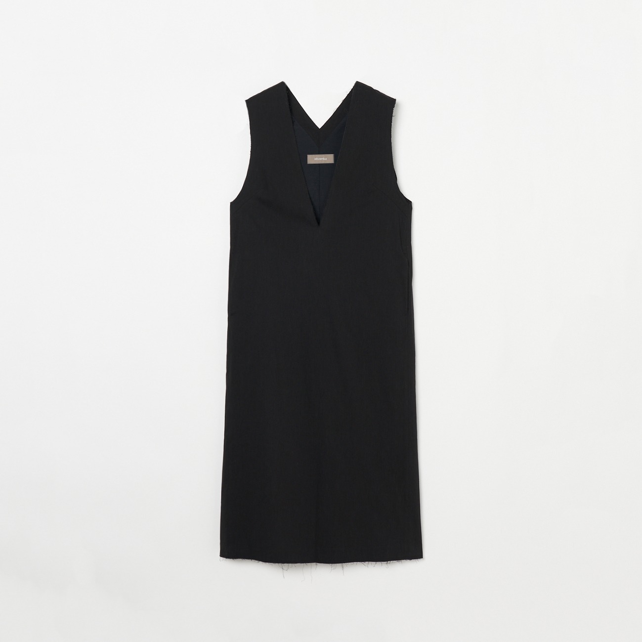 DEEP V NECK DRESS｜HELIOPOLE｜HÉLIOPÔLE（エリオポール）公式