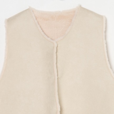 FAKE MOUTON CROPPED GILET 詳細画像 アイボリー 2