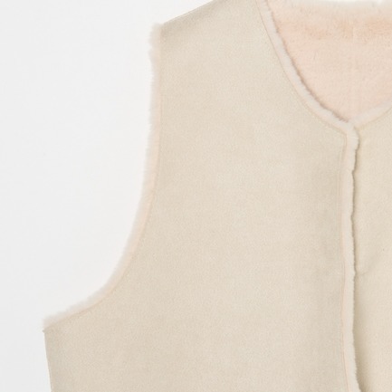 FAKE MOUTON CROPPED GILET 詳細画像 アイボリー 3