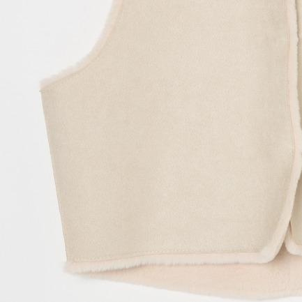 FAKE MOUTON CROPPED GILET 詳細画像 アイボリー 4