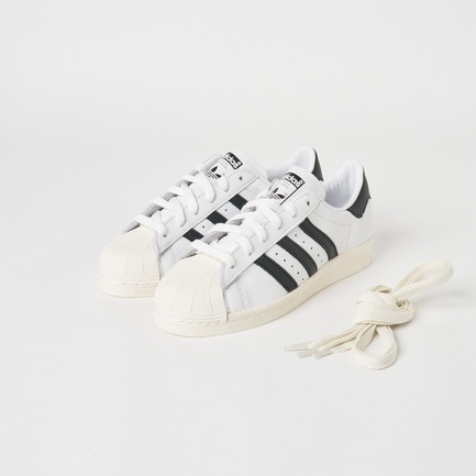 SUPERSTAR 82
