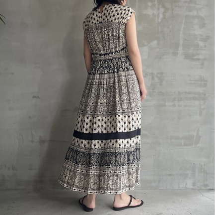 LUREX BORDER PRINT NOSLEEVE DRESS 詳細画像 ブラック 8