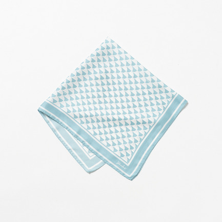 SILK SCARF A WAVE PRINT