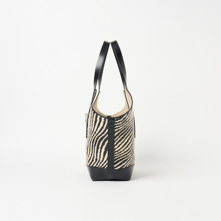 RAFFIA EFECT WAVE TOTE 詳細画像 ブラック 1