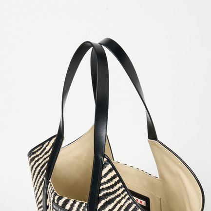 RAFFIA EFECT WAVE TOTE 詳細画像 ブラック 4