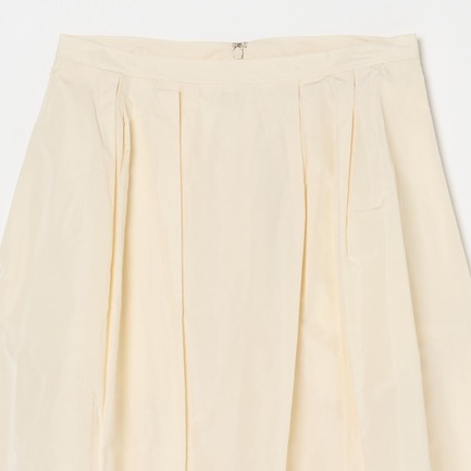 CURVED PLEATED SKIRT 詳細画像 アイボリー 2