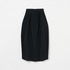 CURVED PLEATED SKIRT BLK 詳細画像
