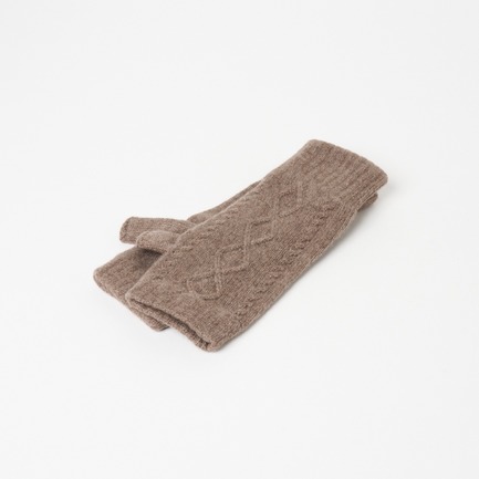 ARAN WRIST WARMER