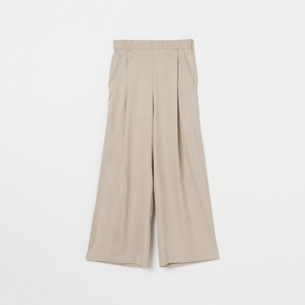 SILKY TWILL TUCK STRAIGHT PANTS