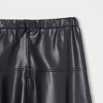 SYNTHETIC LEATHER FLARE SKIRT 詳細画像 ブラック 4