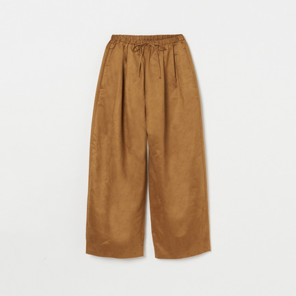 SYNTHETIC SUEDE BARREL LEG TUCK PANTS