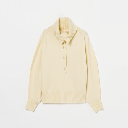 BUTTON STAND NECK PULLOVER