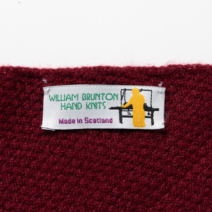 CASHMERE TRIANGLE SCARF 詳細画像 ワイン 6